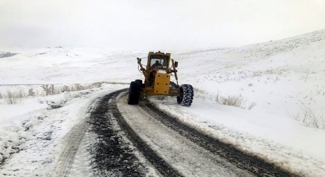 Kapanan yollar ulaşıma açıldı