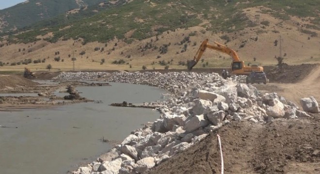 Karasu Nehri ıslah ediliyor