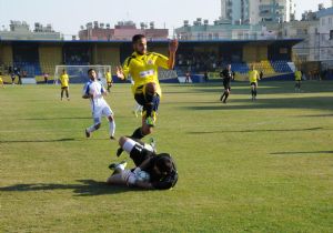 B.Belediyespor a övgü